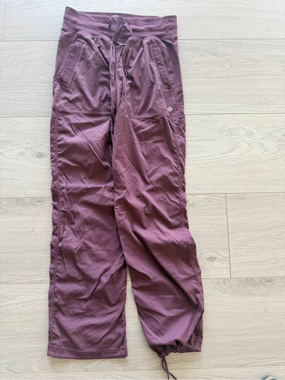 Lululemon Dance Studio Pant III (Regular) *Unlined size 4 black Cherry